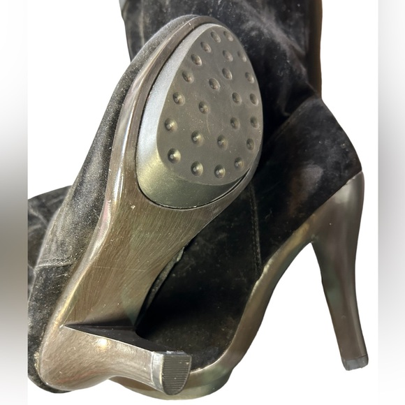 COACH AND FOUR Darson Mid Calf Black Suede Boot size 6 NWOB - Picture 2 of 7